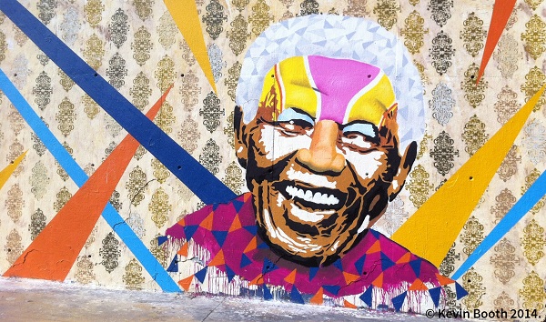 The Jardins de les Tres Xemeneies form an outdoor gallery, a constantly changing urban art space