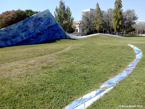 Sweeping ceramic curves complement the Mediterranean architecture